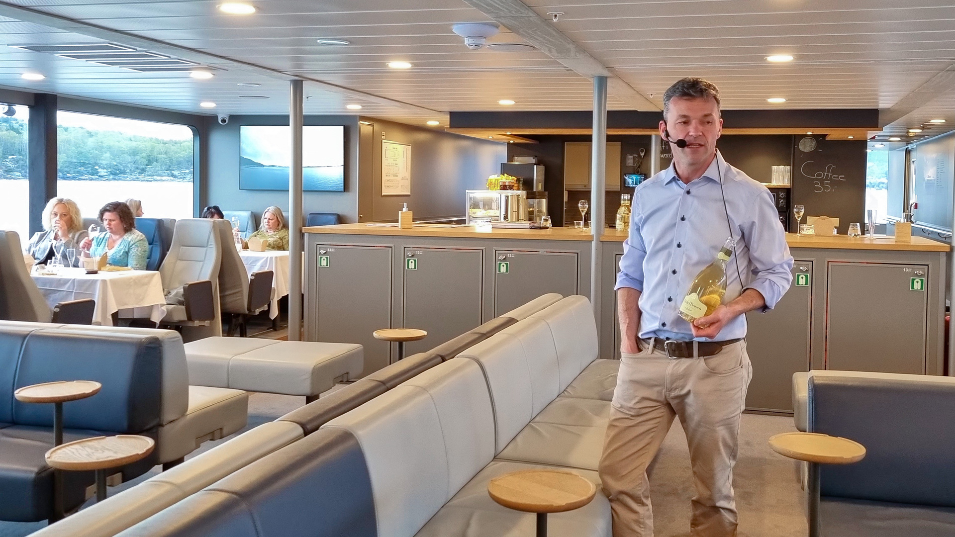 Xavier Goursaud som konferansier