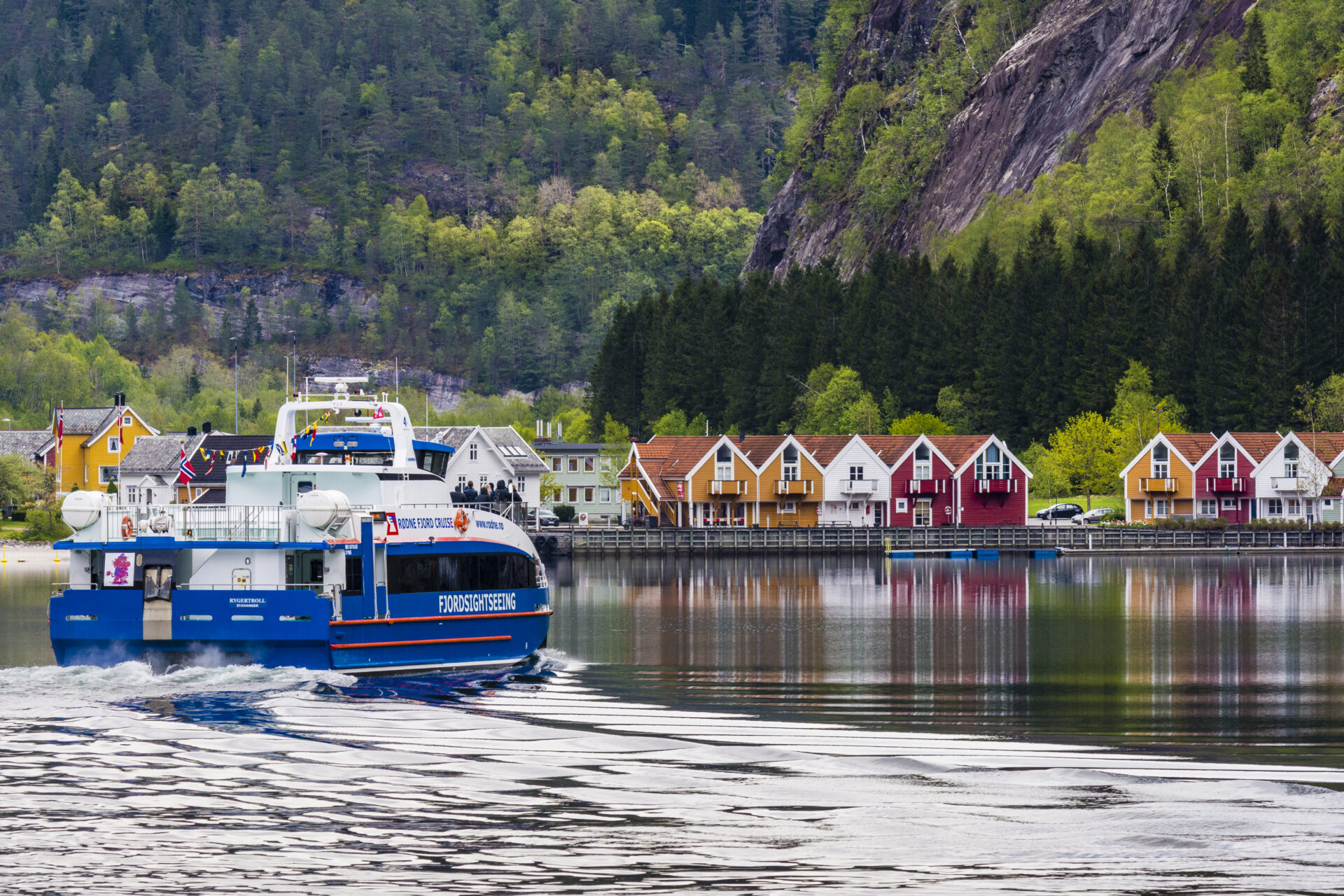 Fjordcruise fra Bergen til Mostraumen.