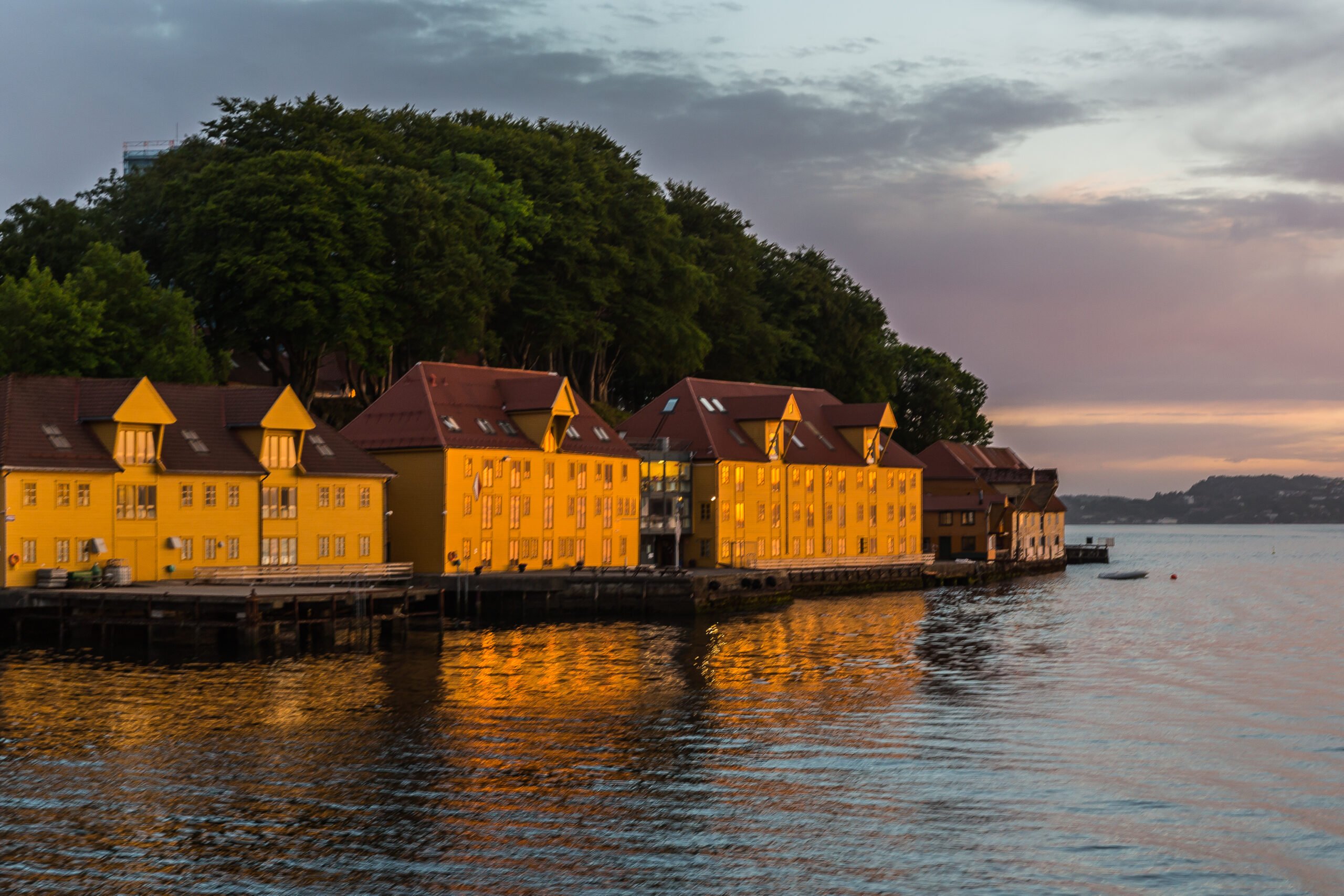 Nordnes badet i solnedgang