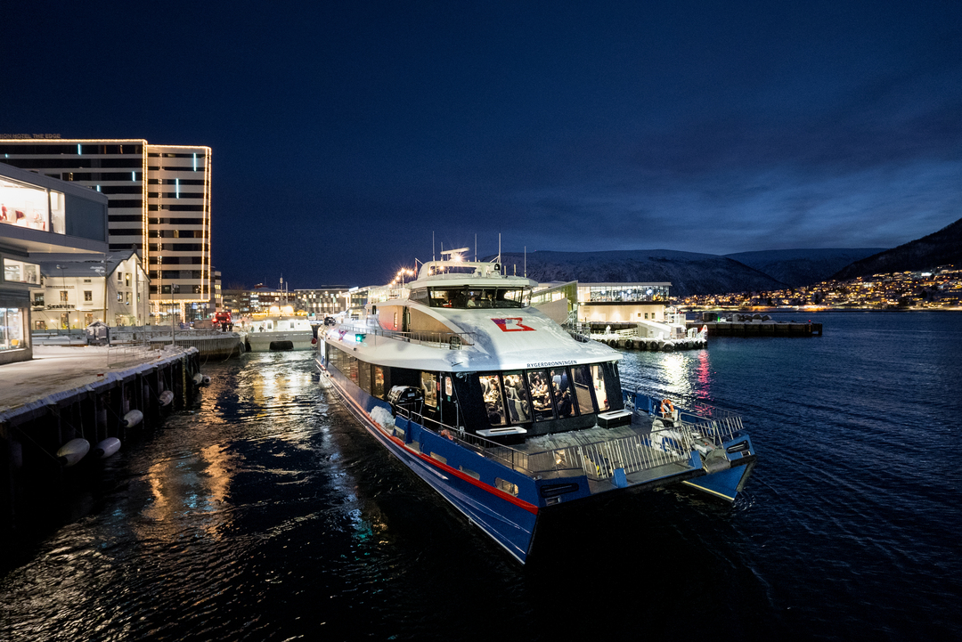 Båten vår ved kai i Tromsø