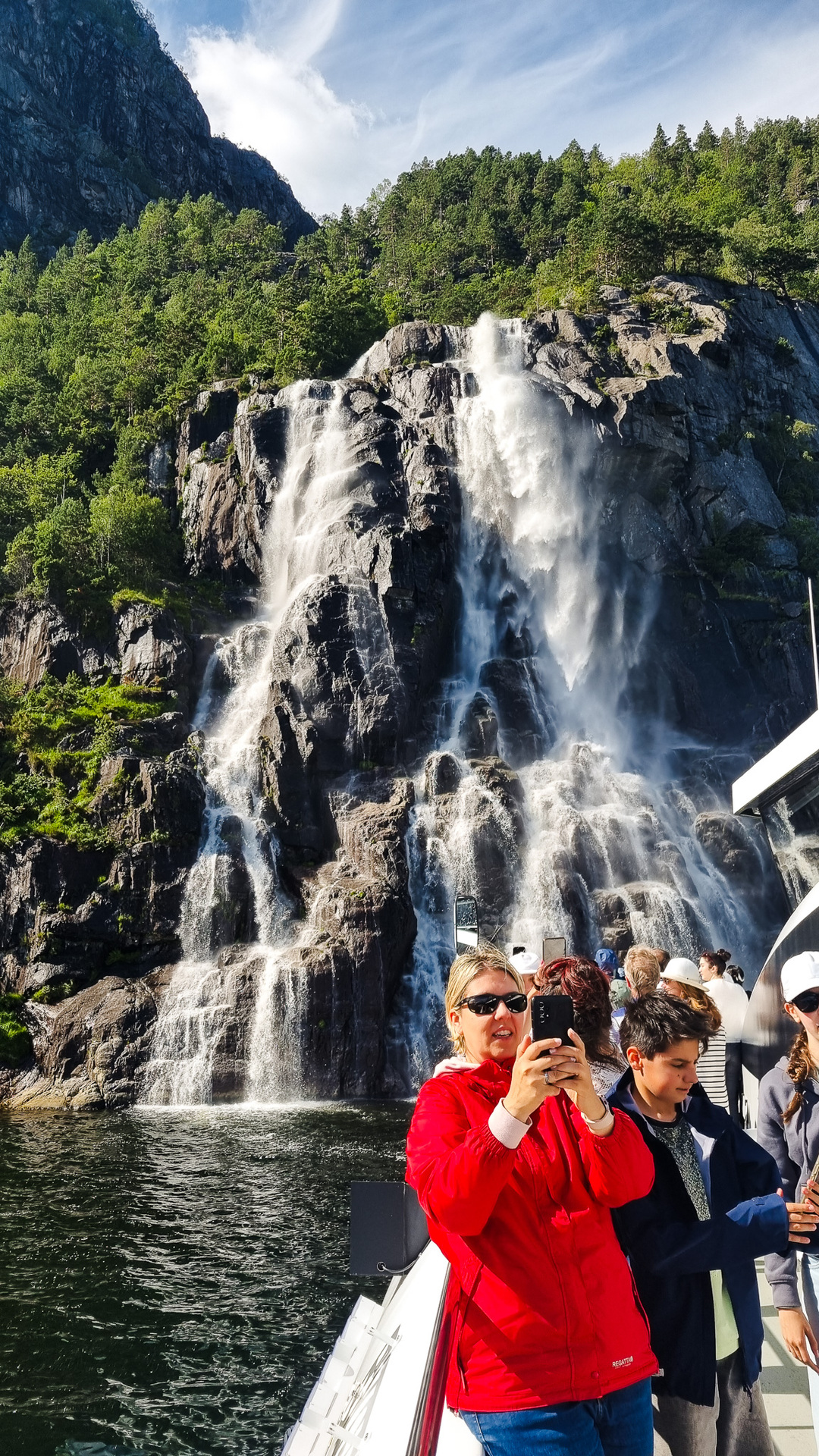 Hengjanefossen