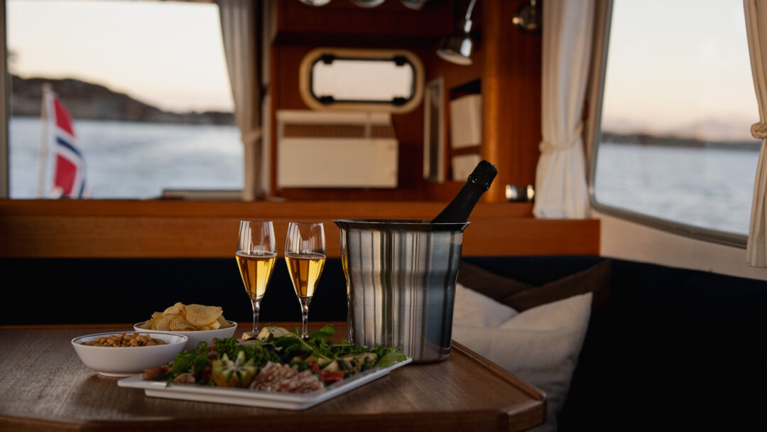 Rygerskyss Rødne fjord cruise ekslusive opplevelser